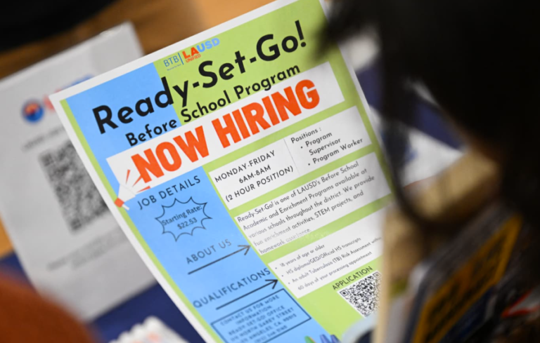 How to Keep Track of Interesting Job Advertisements